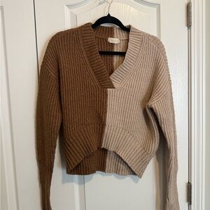 Altar'd State Two-Tone Ribbed V-Neck Sweater — Brown & Beige